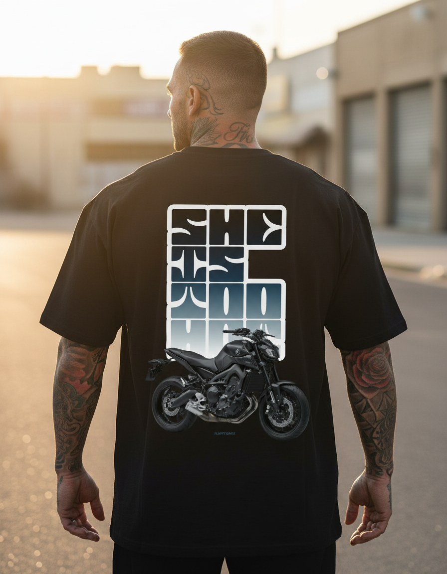 T-shirt Oversize - She is too hot